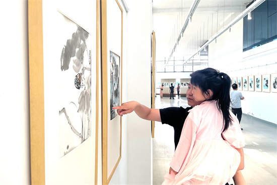 第八届“荷韵清风”中国画小品展在大观美术馆举行