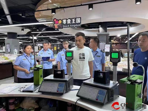 新蔡县市场监管局开展眼镜制配场所、电子计价秤专项监督检查