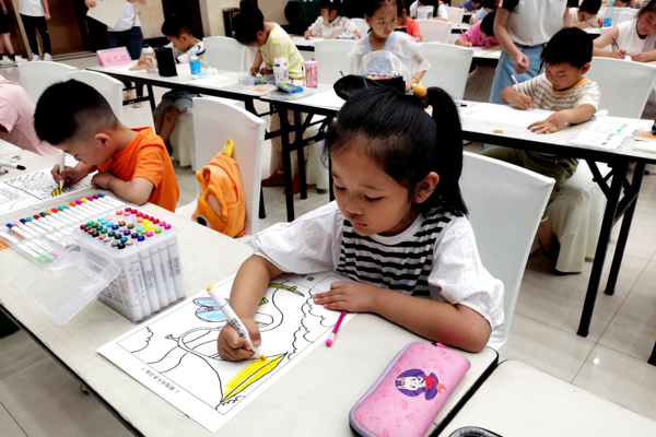 第11届筑梦蒲公英全国青少年书画展在郑州举行