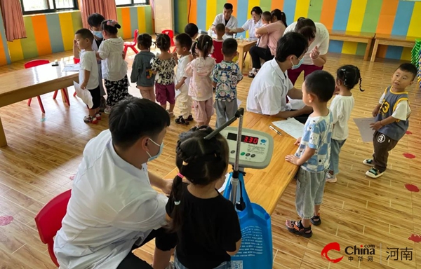 ​西平县妇幼保健院开展2023年秋季幼儿园新生入园体检暨卫生保健督导工作