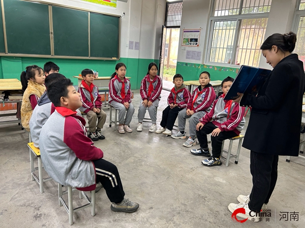 ​西平县焦庄高庙小学与黄淮学院文明委结对开展志愿服务活动