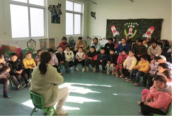 内乡县大桥乡中心幼儿园举行“伴”日相伴“汇”见精彩主题活动