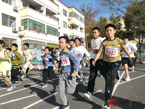 ​西平县宋集中心学校举行小学生2023年冬季越野跑比赛