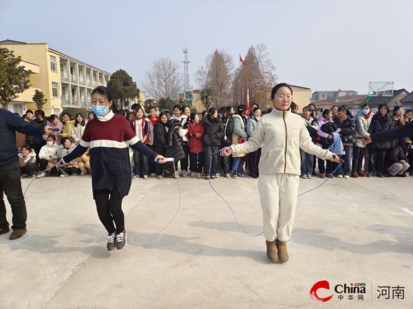 ​西平县酒店初级中学举行凝心聚力 “师”放活力教师趣味活动