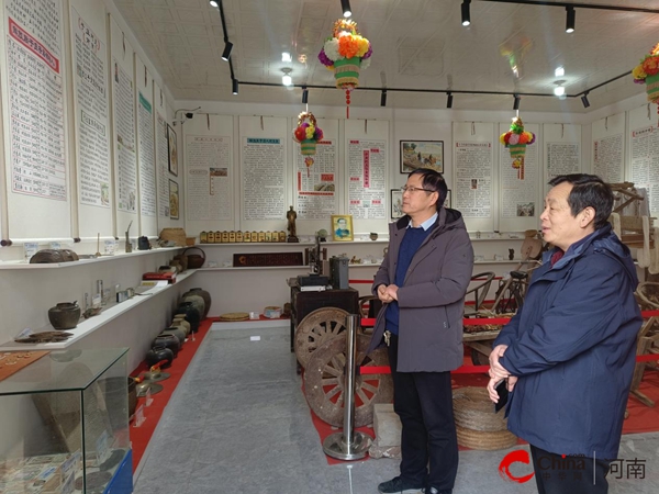 资讯：​西平县政法委领导到专探乡调研村史馆、红色文化传承馆建设工作