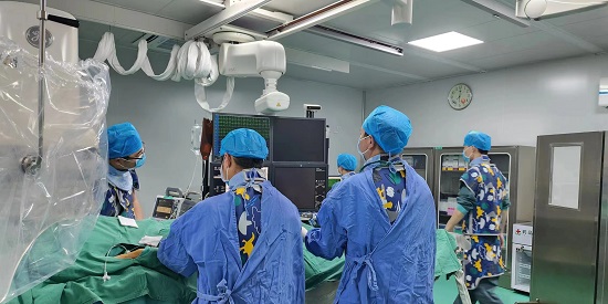 信阳市第四人民医院：多学科协作成功抢救心跳呼吸骤停患者 创造“心奇迹”