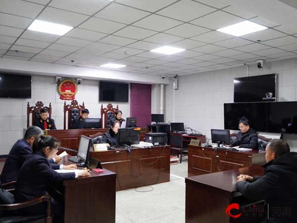 西平县：【“两长”同庭】公开审理一起刑事案件