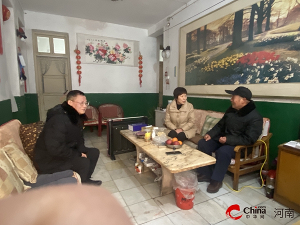 ​西平县人民法院开展新春走访慰问退休老干部活动