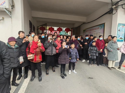 舞獅鬧元宵 歡喜慶佳節(jié)——羅山縣楠桿鎮(zhèn)開展“舞獅鬧元宵”巡游文明實(shí)踐活動(dòng)