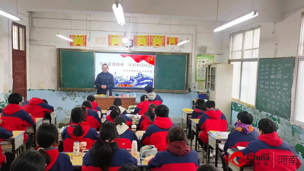 ​学习雷锋精神 共创和谐校园——西平县蔡寨中学雷锋活动月活动