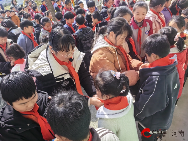 ​西平县焦庄金刚小学举行少先队员入队仪式