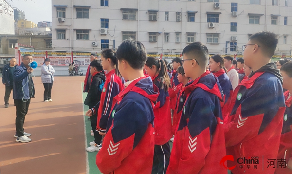 活力绽放 “绳”彩飞扬——西平县第三小学举行跳绳比赛六年级段专场赛