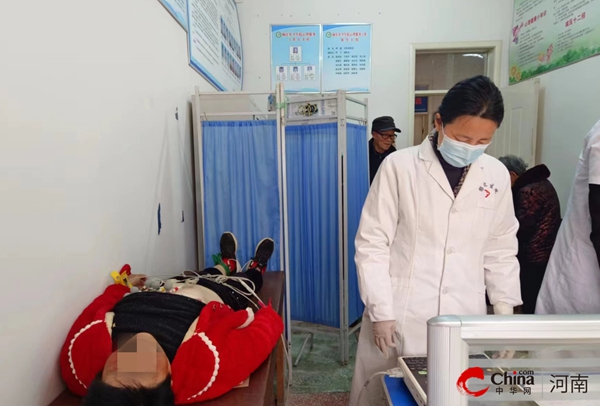 ​西平县杨庄乡卫生院为辖区内65岁及以上老年人免费健康体检