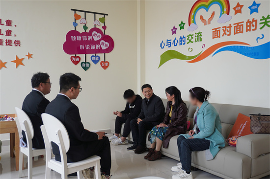 唐河县人民法院少年法庭对未成年被害人开展心理疏导