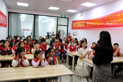 ​潢川县：开展亲子读书活动 共育孩子健康成长