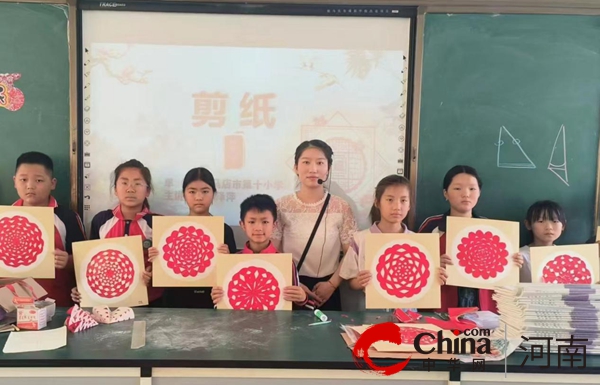 驻马店市第十小学“四送一助力”结对帮创活动走进胡庙中心小学