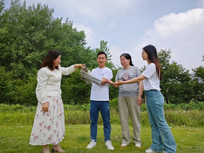 淮滨县林业局成功救助国家二级保护鸟类红隼并放生自然
