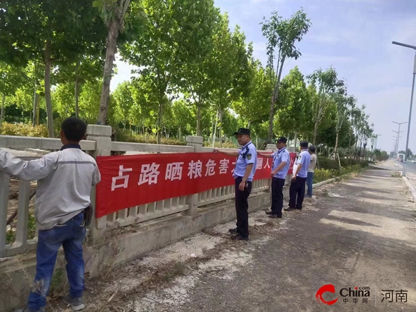 ​西平县交通运输综合行政执法大队扎实开展“路政宣传月”活动