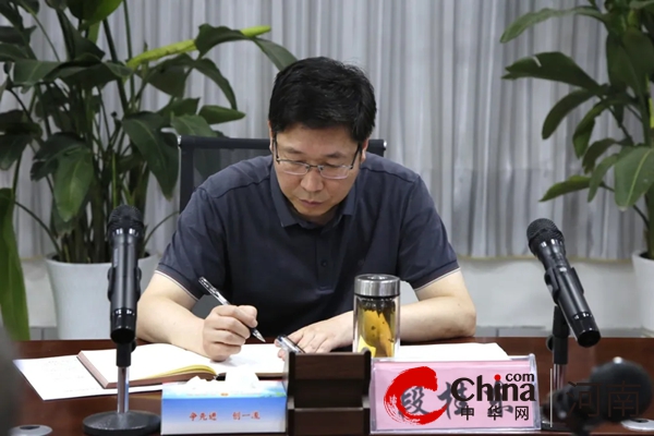 平舆县人民检察院举行党组理论学习中心组扩大会议暨党纪学习教育专题学习研讨