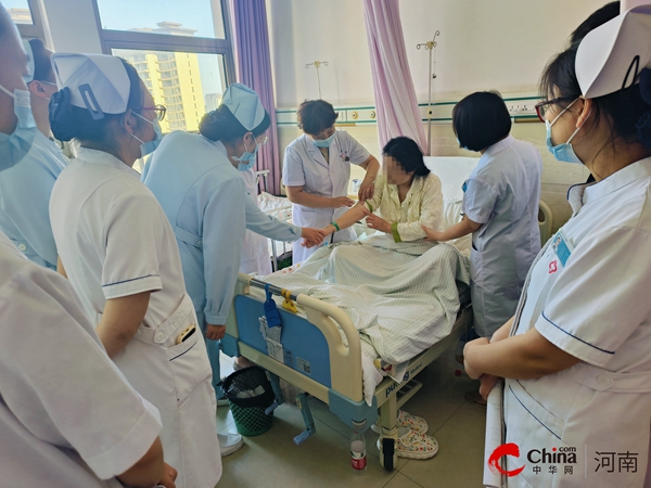 ​西平县人民医院：产妇大出血命悬一线 多学科抢救转危为安
