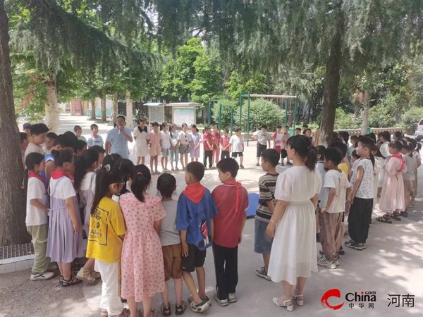 ​西平县焦庄毛寨小学成功开展防溺水救援演练活动