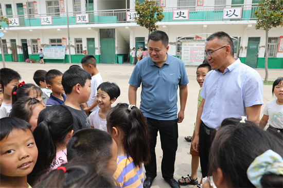 邓州法院：陈永江院长到张楼乡督导校园食品安全工作