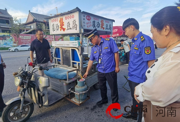 “为人民履职 为中原添彩•人大代表在行动”——驻马店市驿城区香山街道人大工委组织开展燃气安全隐患排查活动