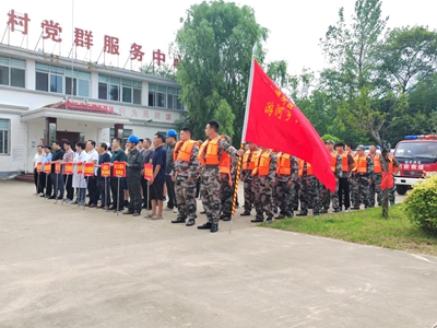 以演练促实战 强防汛筑屏障——浉河区游河镇开展防汛应急逃生演练