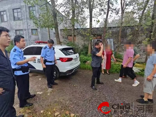 泌阳县人民法院： 周末服务“不打烊” 司法为民“显担当”