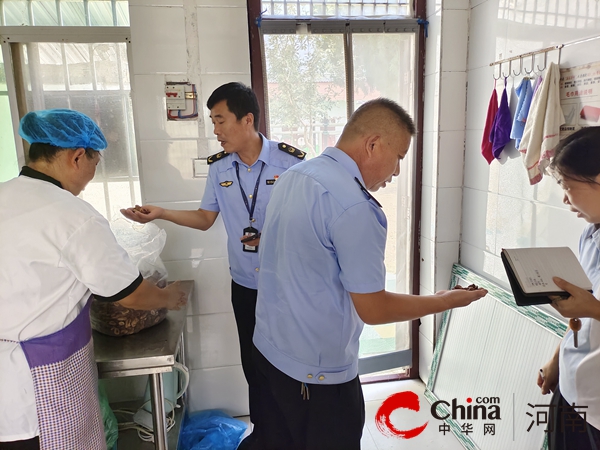 驻马店市驿城区朱古洞乡：“食”刻把好安全关 护航校园开学季 