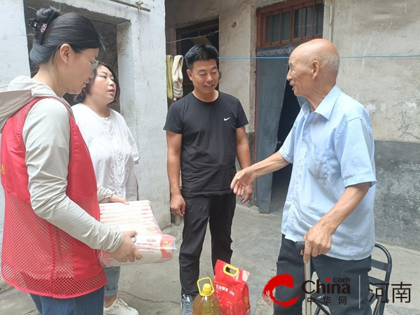 驻马店市驿城区人民街道风南社区：心系群众解难题 打通为民服务“最后一米”