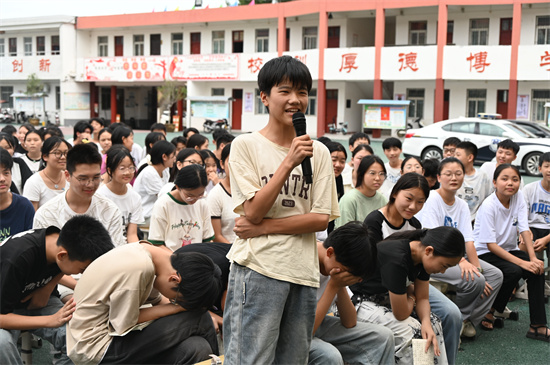 南召法院：讲好“开学第一课 ” 让成长与法同行