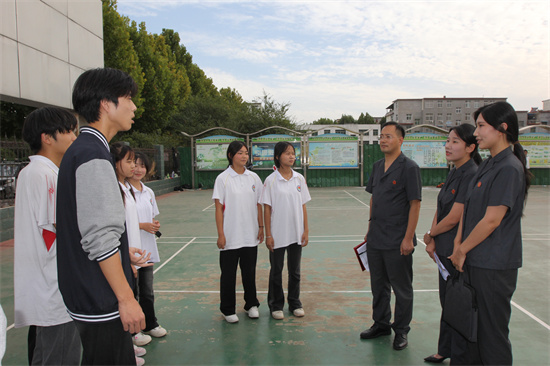 方城法院：法治教育進校園 守護青春共成長