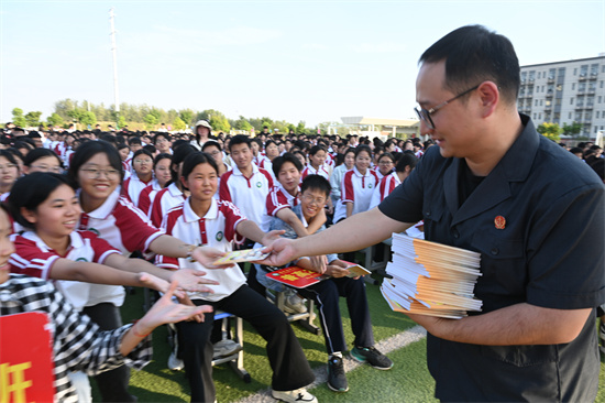 唐河县法院：送法进校园，护航助成长