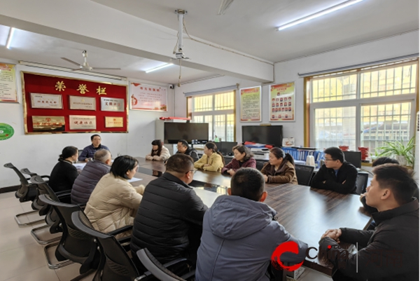 摸情况问需求 缕思想促提升——驻马店市驿城区老街街道党工委书记深入社区开展走访座谈