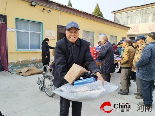 驻马店市驿城区沙河店镇开展“情系敬老院 冬日送温暖”志愿活动