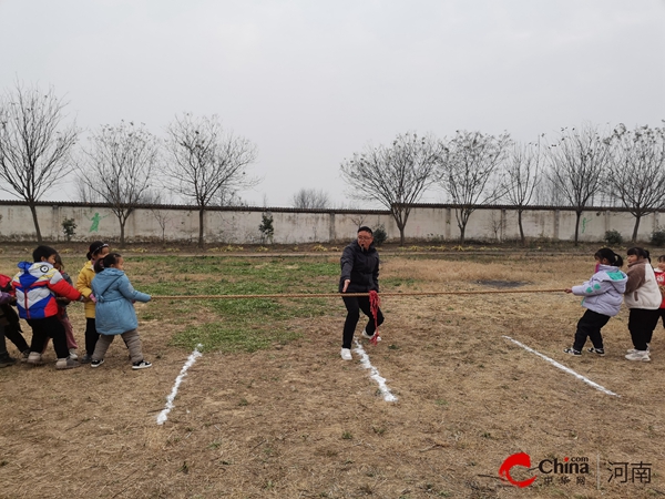 ​西平县东沟小学拔河比赛圆满落幕