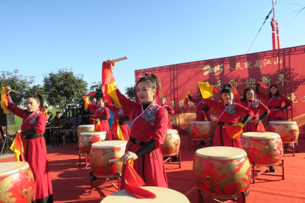 邓州市夏集镇：欢声笑语庆元旦 高歌劲舞迎新年