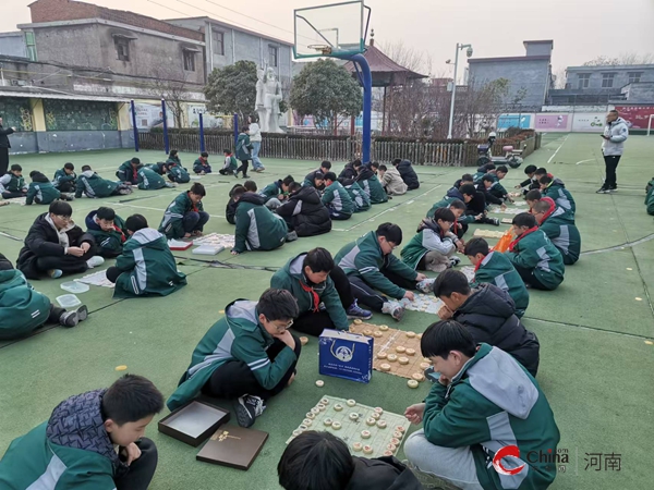 ?西平縣實(shí)驗(yàn)小學(xué)成功舉辦全國(guó)象棋校際聯(lián)賽選拔賽