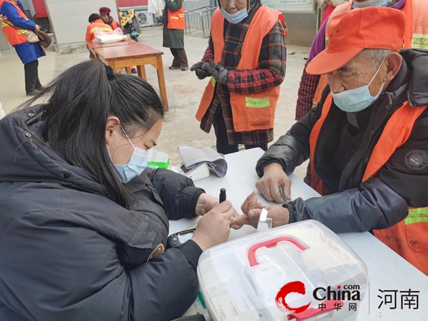 驻马店市驿城区人民街道风南社区：“粥”到服务暖人心   共筑“共建共享”星