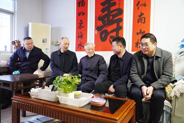 ?西平縣人民醫(yī)院：情系桑榆送祝福 新春慰問暖人心