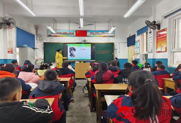 驻马店市第二十小学开展“学雷锋 践行动”争做新时代好少年系列活动一