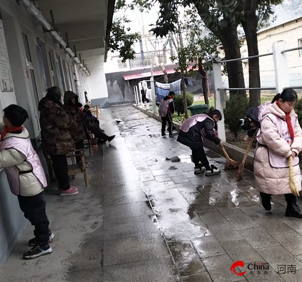 西平县焦庄乡大王庄小学开展“学雷锋 我行动”文明实践主题活动