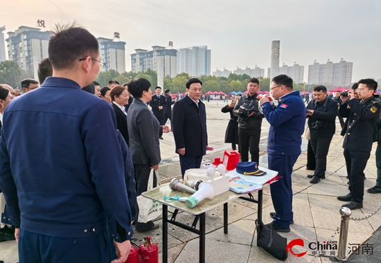 诚实守信经营 共筑满意消费——西平县应急管理局积极参与2025年“3·15国际消费者权益日”宣传活动