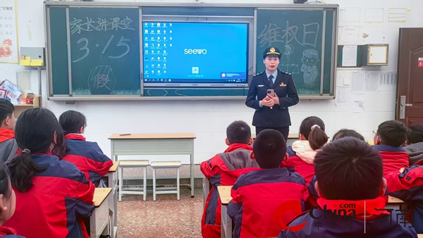 驻马店实验小学:红领巾护航315 童心共筑诚信梦驻马店实验小学