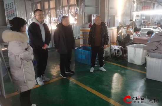 西平县应急管理局开展小微企业安全生产普法活动