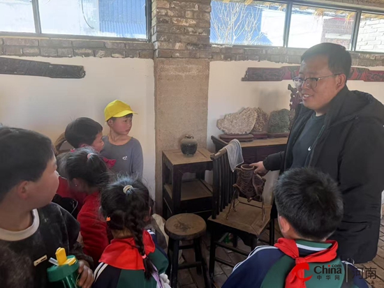 走出校园 探寻多元文化——西平县专探赵寺小学师生开展社会实践活动