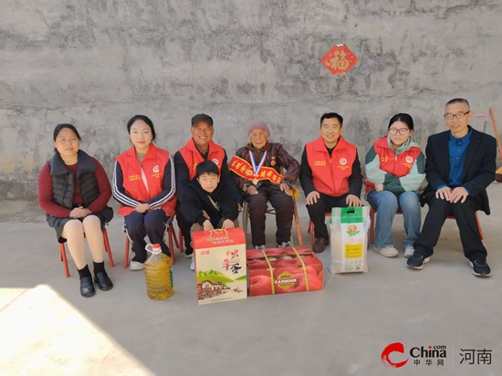 西平县好人协会慰问抗战老兵 共忆峥嵘岁月