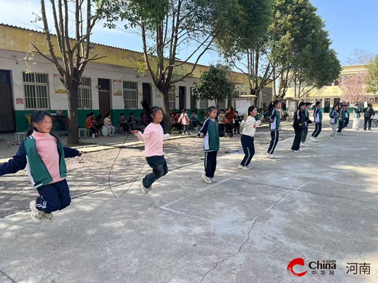 运动强体魄 一起向未来——西平县专探大庙陈小学2025年春季运动会