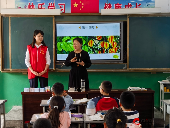 西平县应急管理局开展社会心理健康知识宣讲进校园志愿服务活动